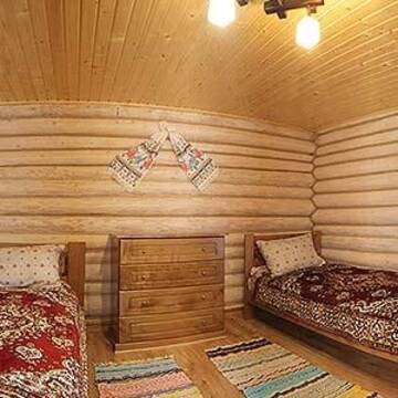 Фотографии Дома для отпуска Синевирська Поляна Котедж Під лісом г. Синевирская Поляна (Украина) №4 Фото Дома для отпуска Синевирська Поляна Котедж Під лісом г. Синевирская Поляна 4