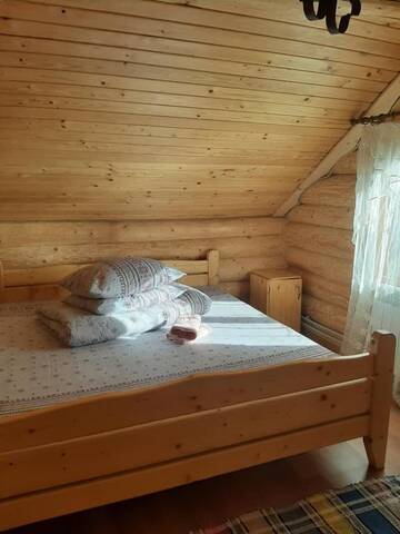 Фото номера Двухместный номер с 1 кроватью и видом на горы Лоджи Садиба Едельвейс г. Синевирская Поляна 5